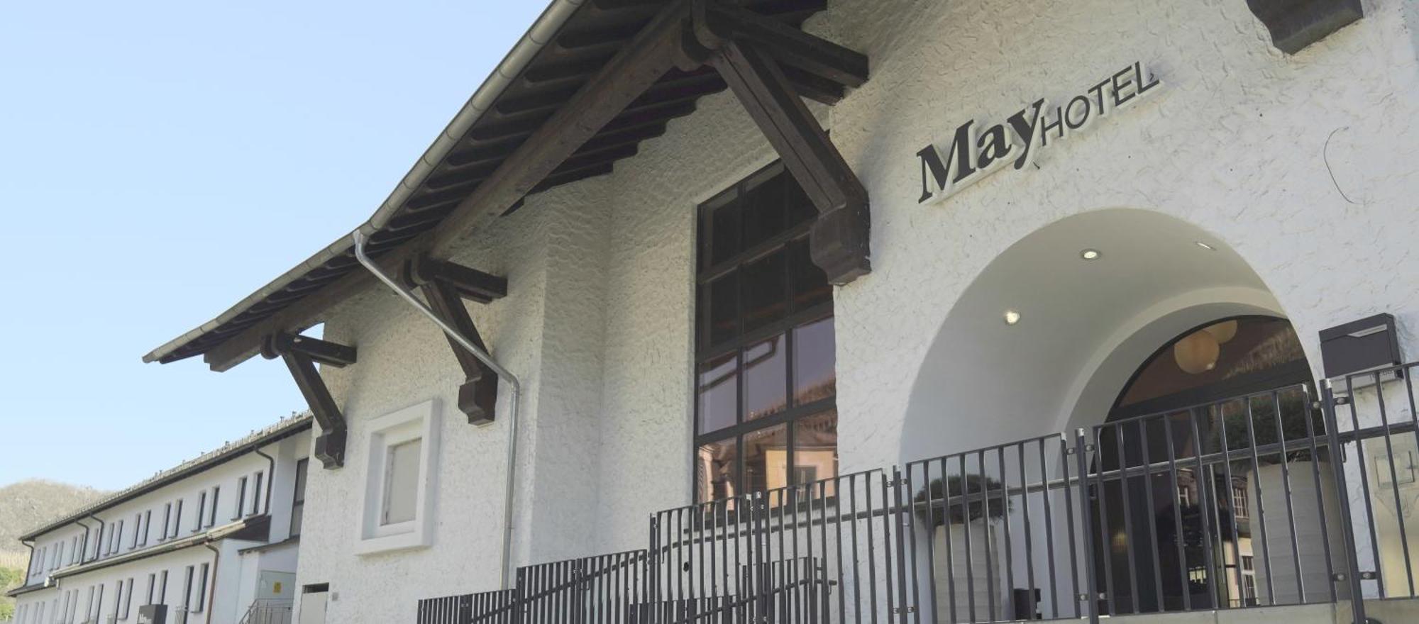 May Hotel Майшос Экстерьер фото